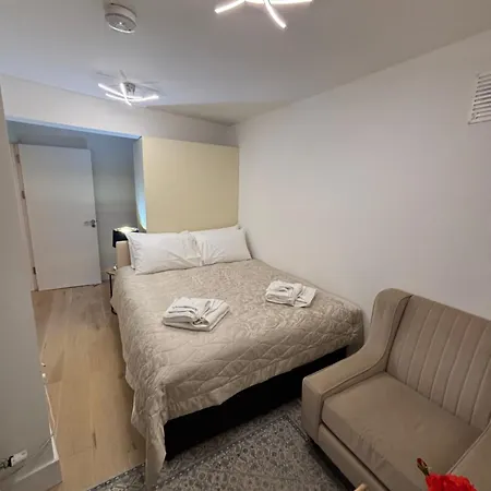 To Rent In Modern House,central Location * Dublino